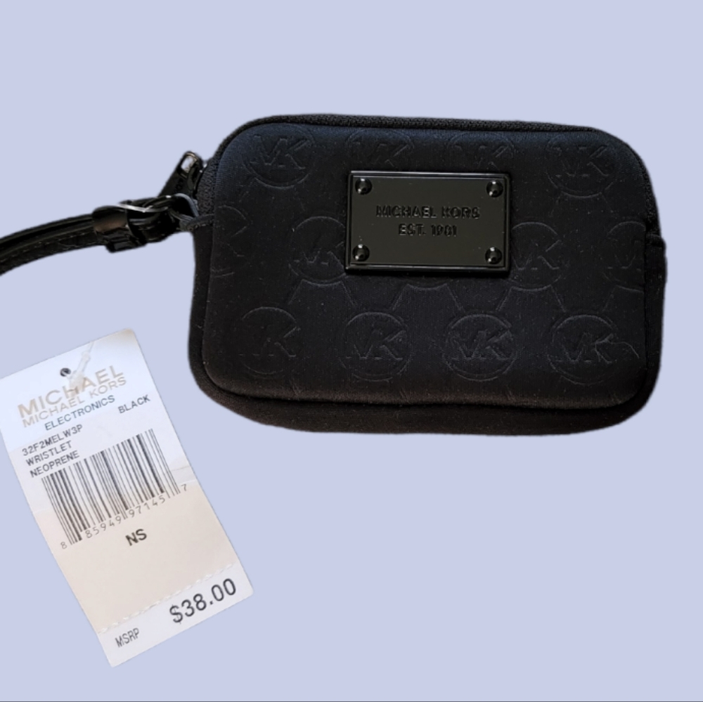 Michael Kors wristlet